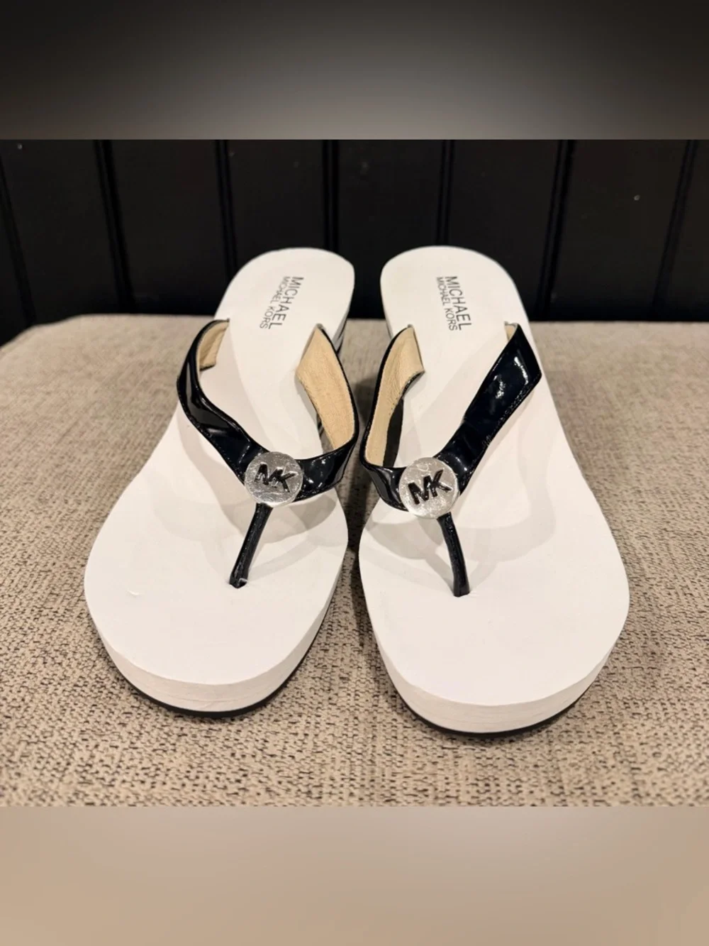 Michael Kors Black and White Striped Wedge Thong Sandals Size 7.5 - Picture 2 of 10